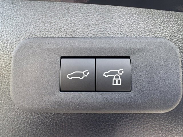 New 2025 Toyota Crown Signia image 11