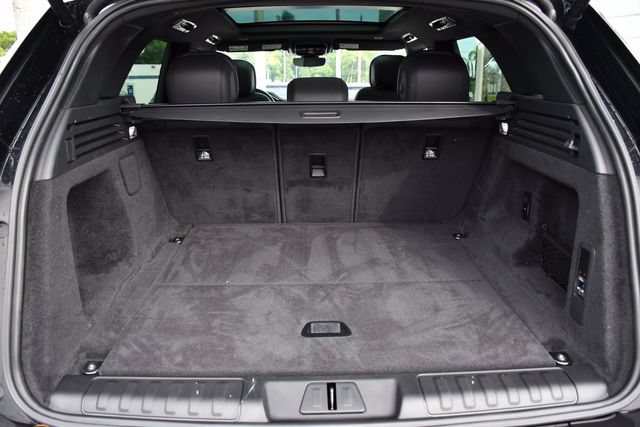 Used 2025 Land Rover Range Rover Sport SE AWD/4WD image 29