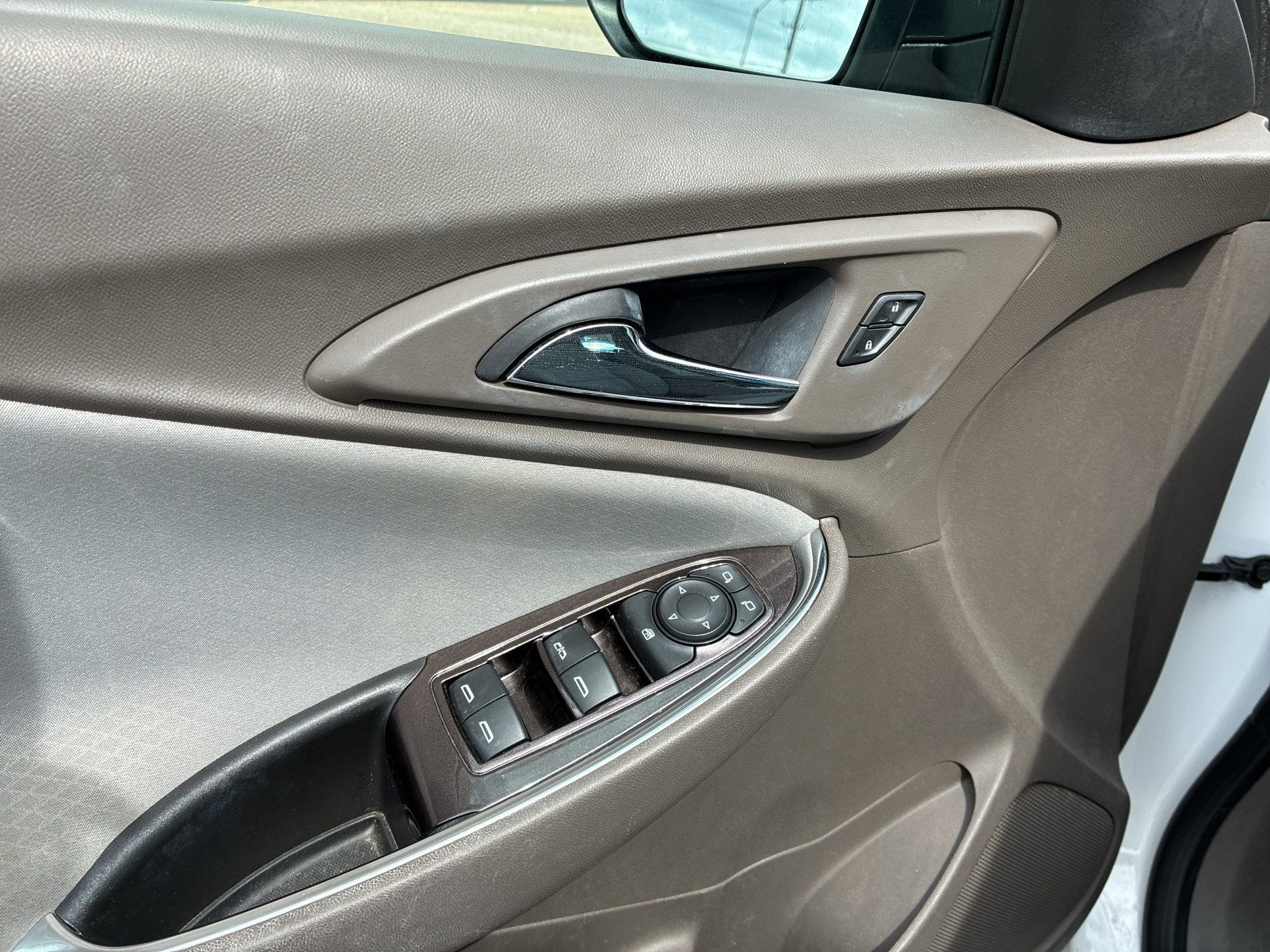 Used 2018 Chevrolet Malibu LT FWD image 21