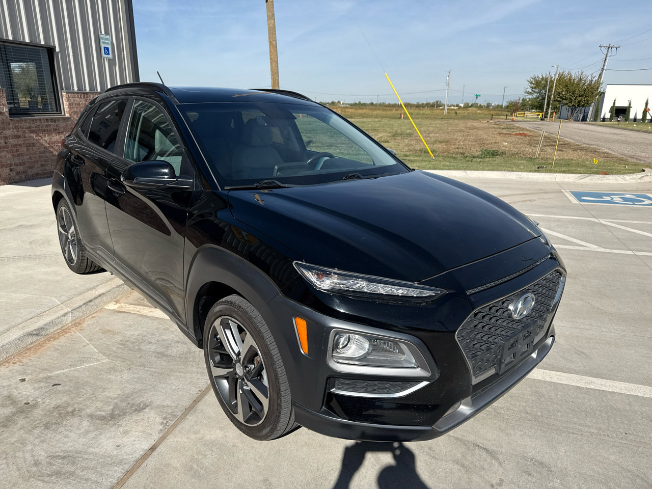 Used 2018 Hyundai Kona Limited image 6
