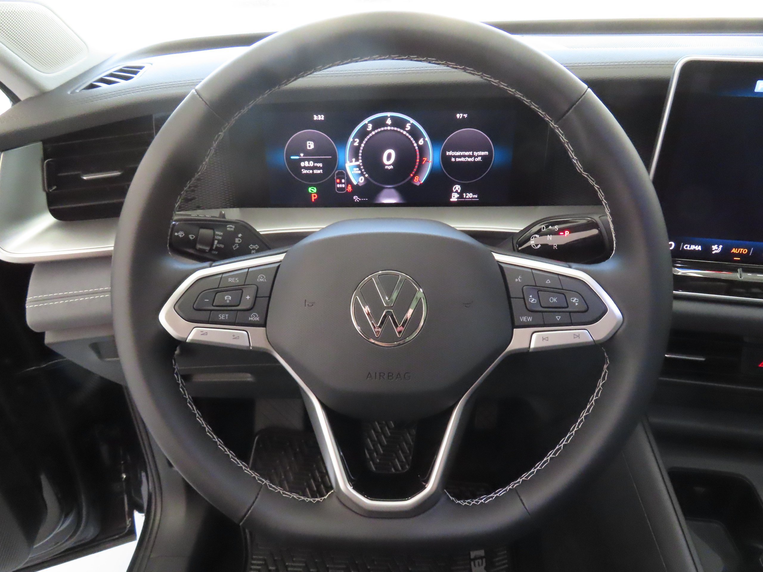New 2026 Volkswagen Tiguan SE FWD image 14
