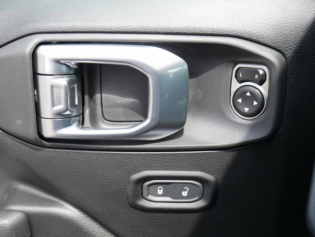 Used 2024 Jeep Wrangler Sport S image 14