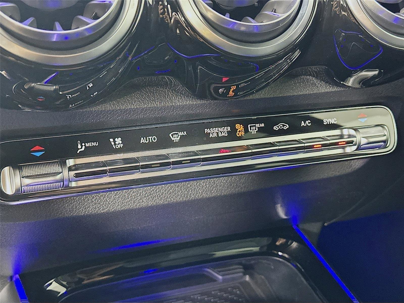 Certified 2025 Mercedes-Benz GLB 250 4MATIC image 20