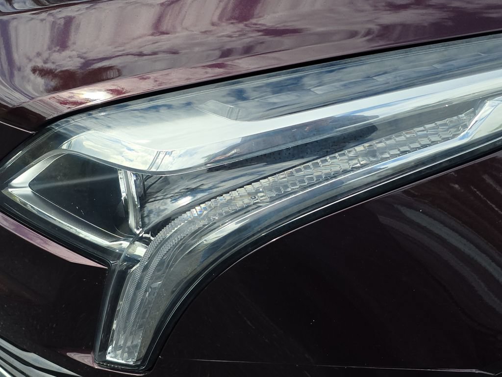 Used 2018 Cadillac XT5 FWD image 9