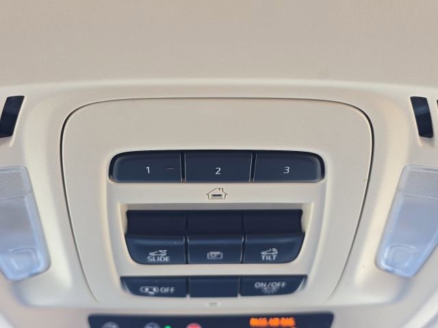 Used 2021 Buick Envision Essence w/ Technology Package I image 43