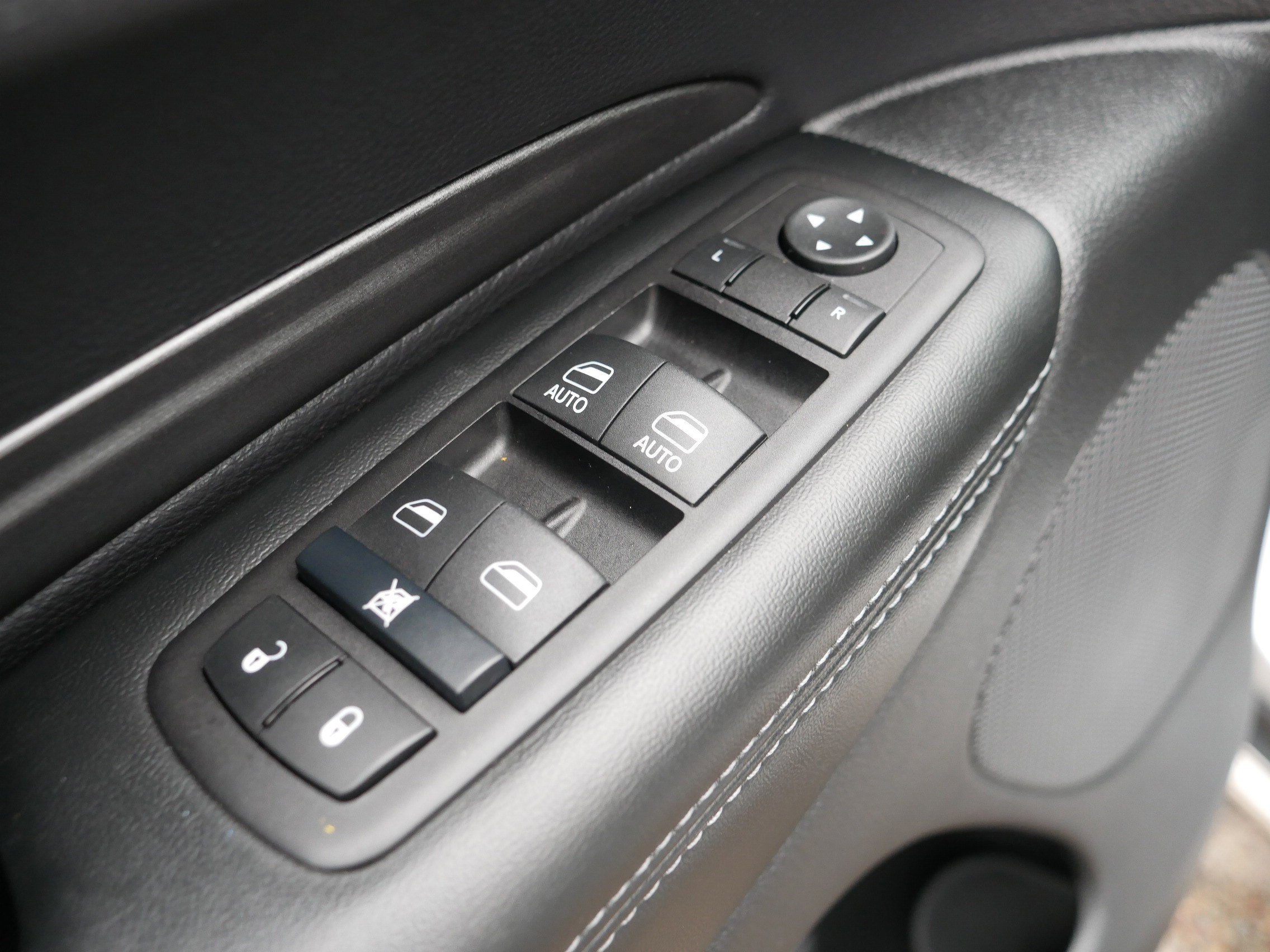 Used 2024 Dodge Durango SXT image 19