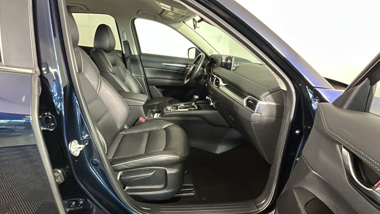 Used 2025 MAZDA CX-5 AWD 2.5 S w/ Select Package image 35