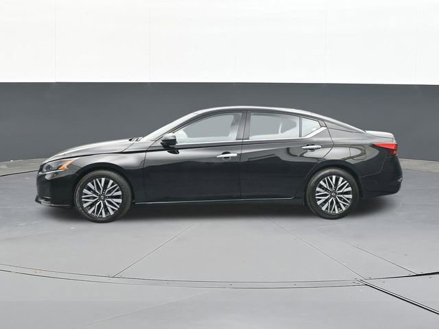 Used 2024 Nissan Altima 2.5 SV image 8