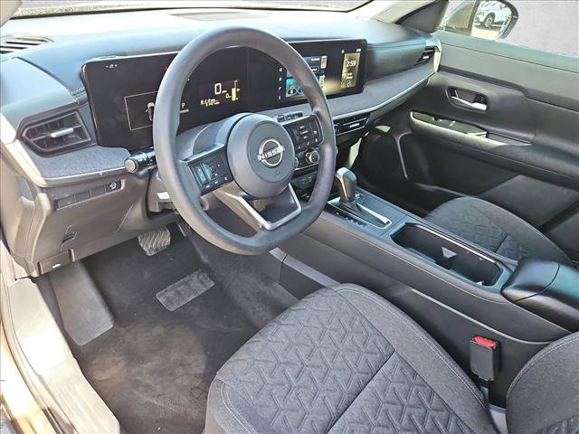Certified 2025 Nissan Kicks SV FWD image 12