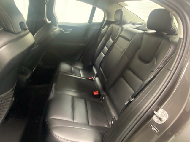 Certified 2025 Volvo S60 B5 Core AWD/4WD image 14