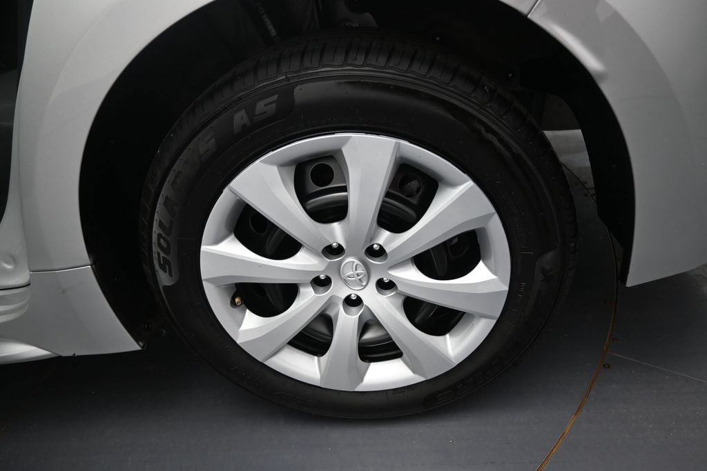 Used 2023 Toyota Corolla LE FWD image 37