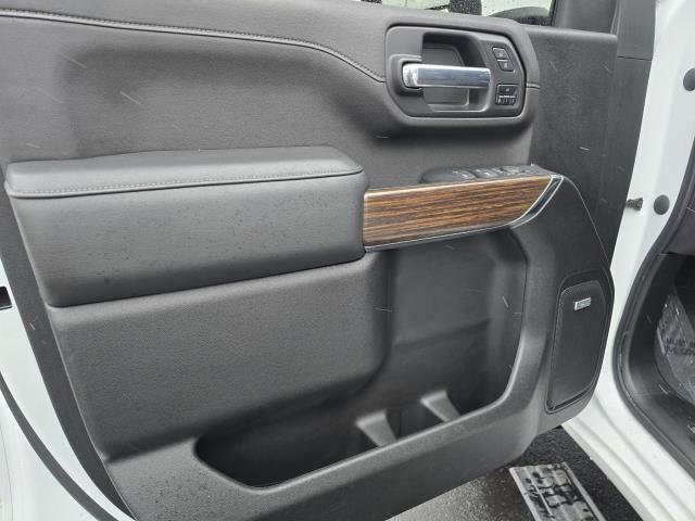 Used 2023 Chevrolet Silverado 2500 High Country w/ LPO, Hitch Package image 10