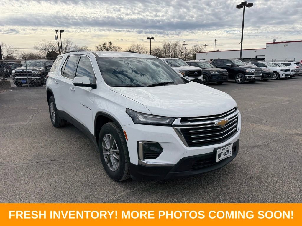 Used 2023 Chevrolet Traverse LT