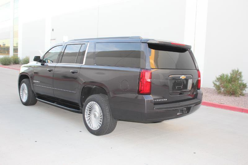 Used 2017 Chevrolet Suburban LT RWD image 7