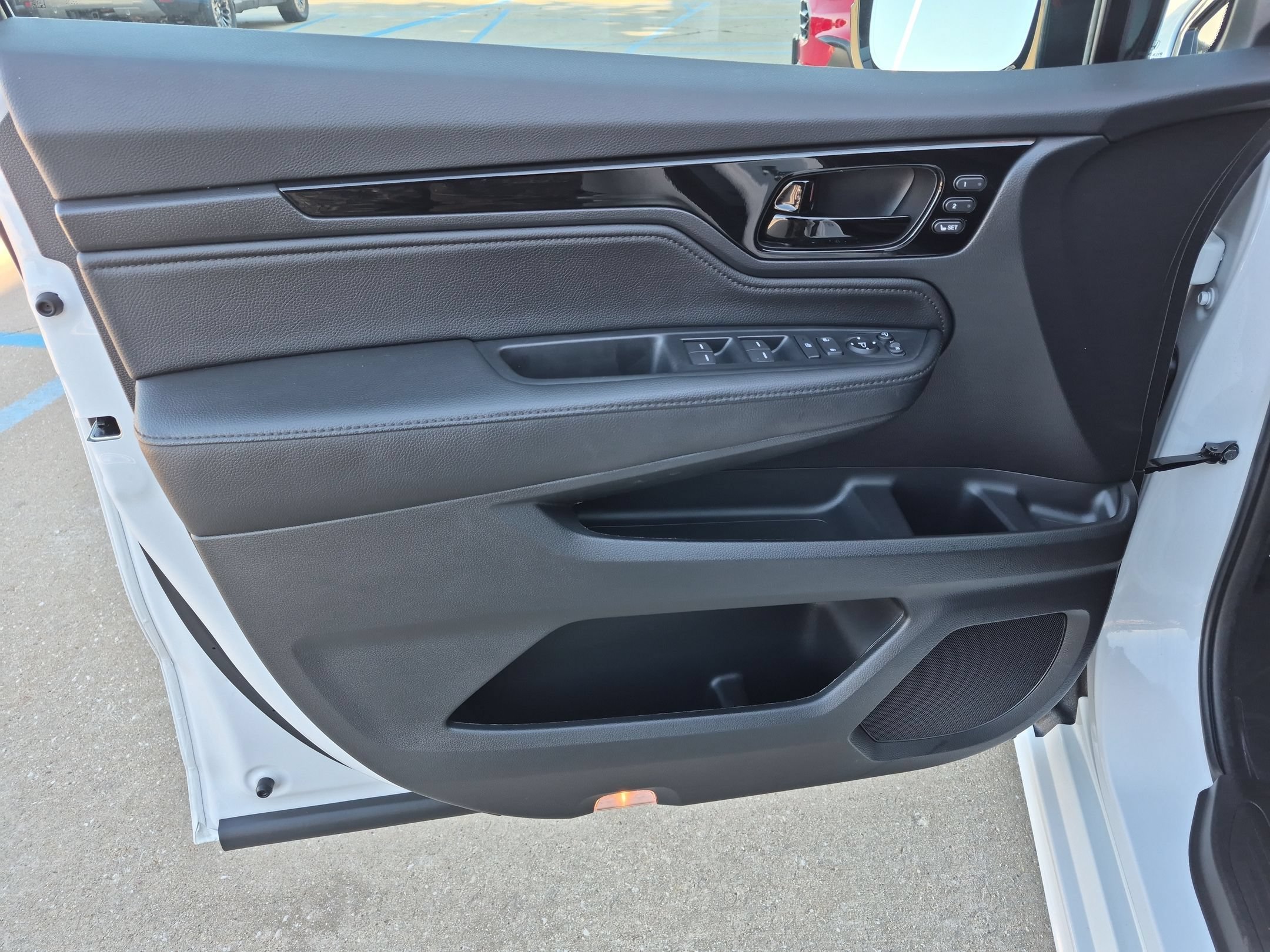 Certified 2024 Honda Odyssey Elite image 12