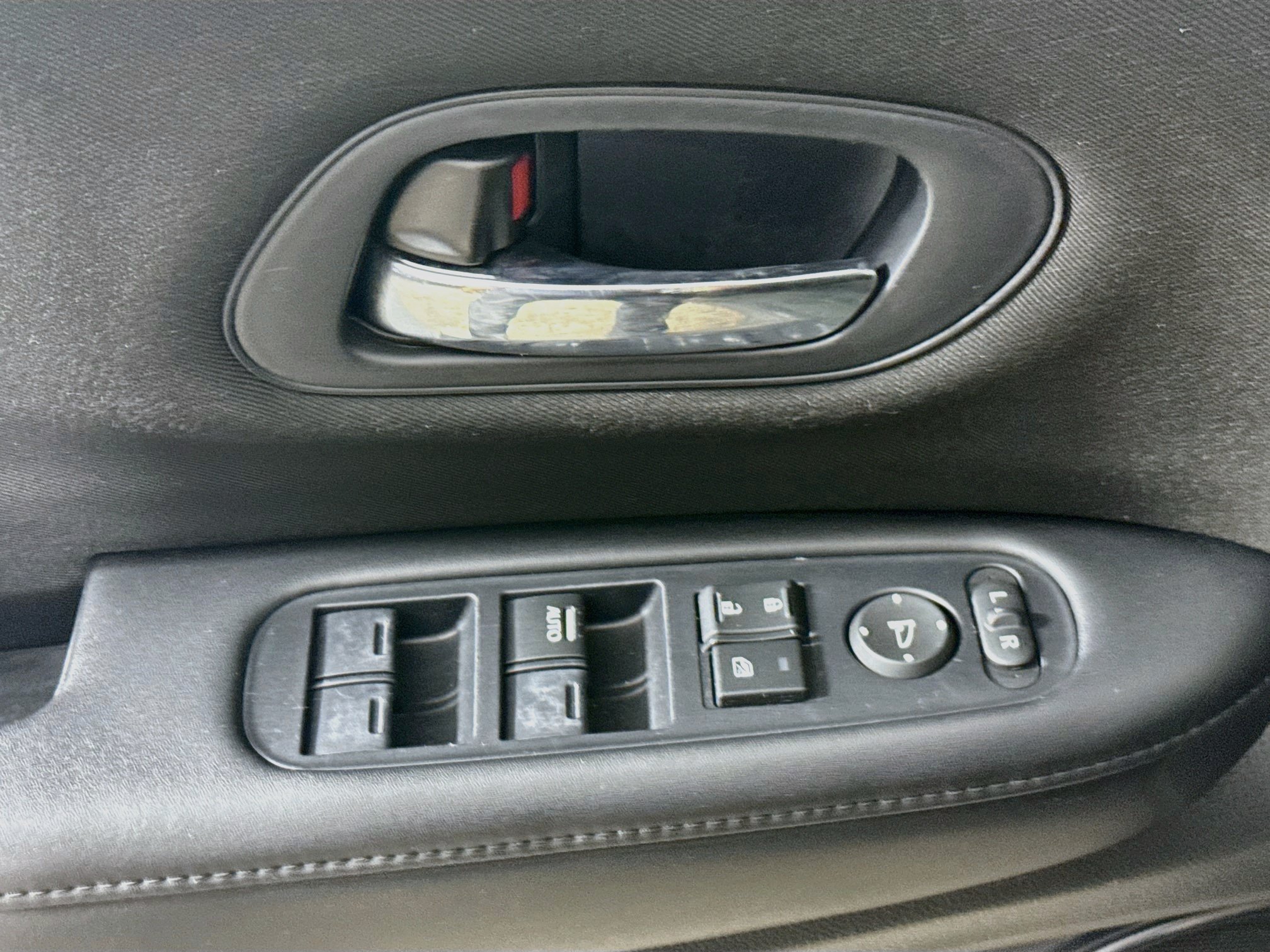 Used 2018 Honda HR-V LX image 20