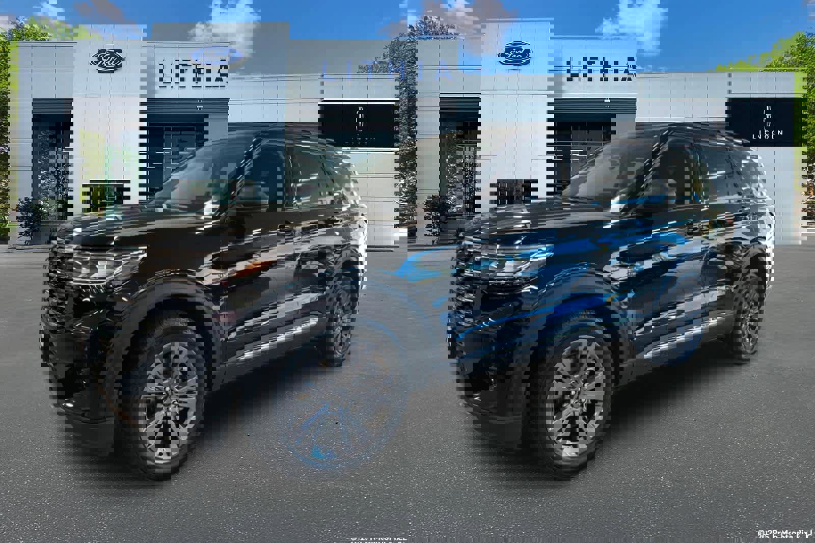 New 2025 Ford Explorer Active w/ Active Comfort Package