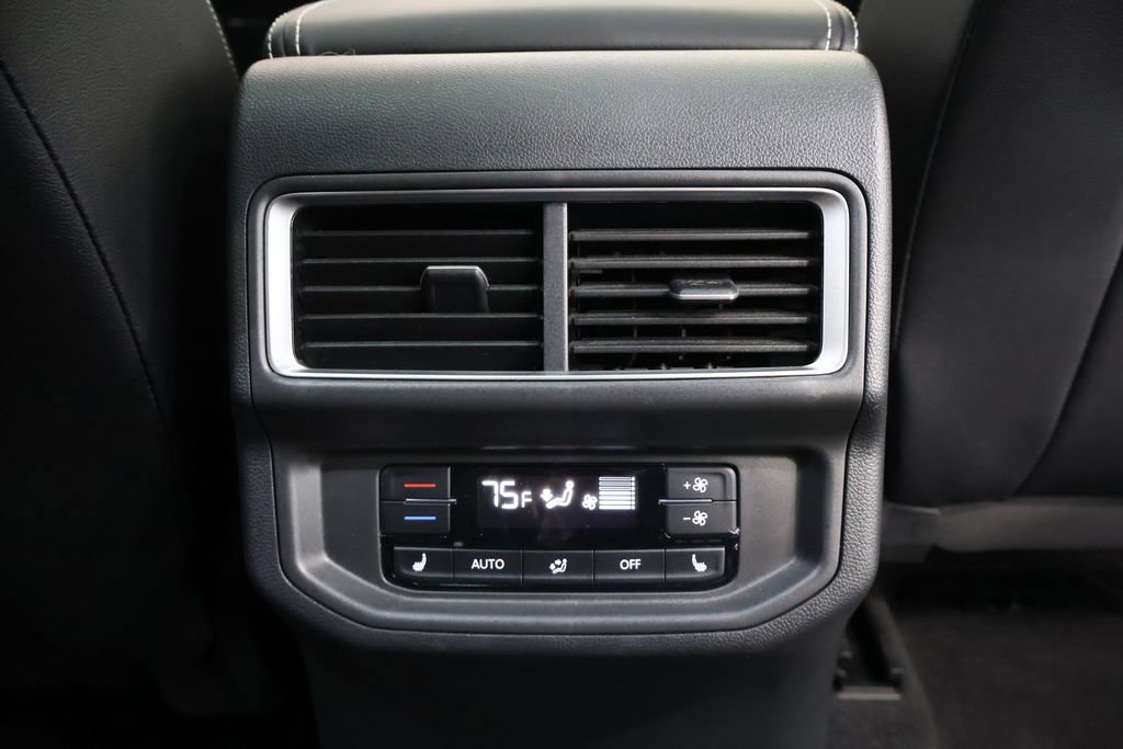 Used 2024 Volkswagen Atlas SEL Premium R-Line image 25