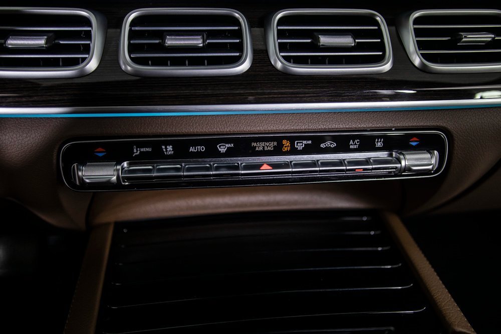 Used 2025 Mercedes-Benz GLE 450e 4MATIC image 28