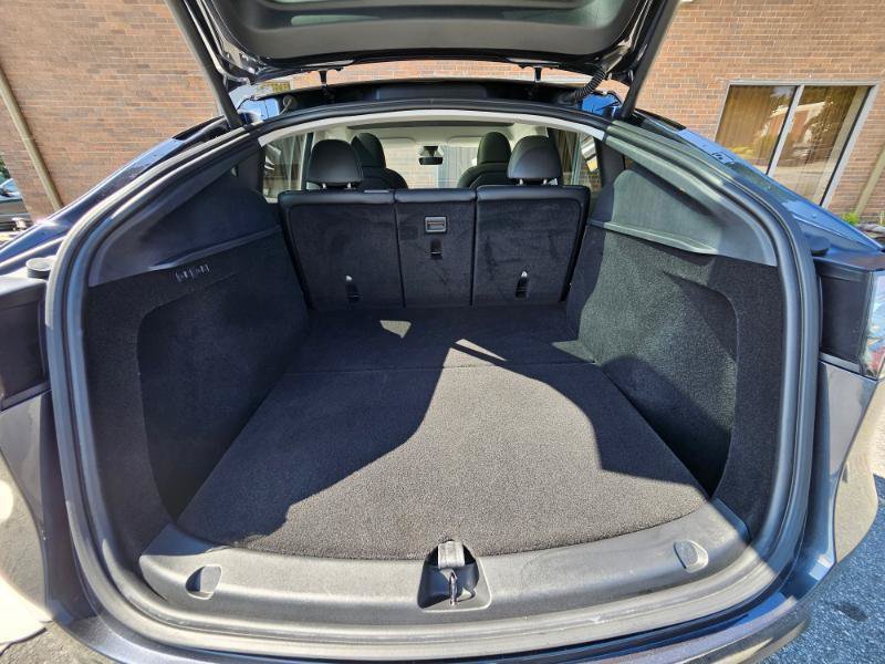 Used 2024 Tesla Model Y Long Range AWD/4WD image 70