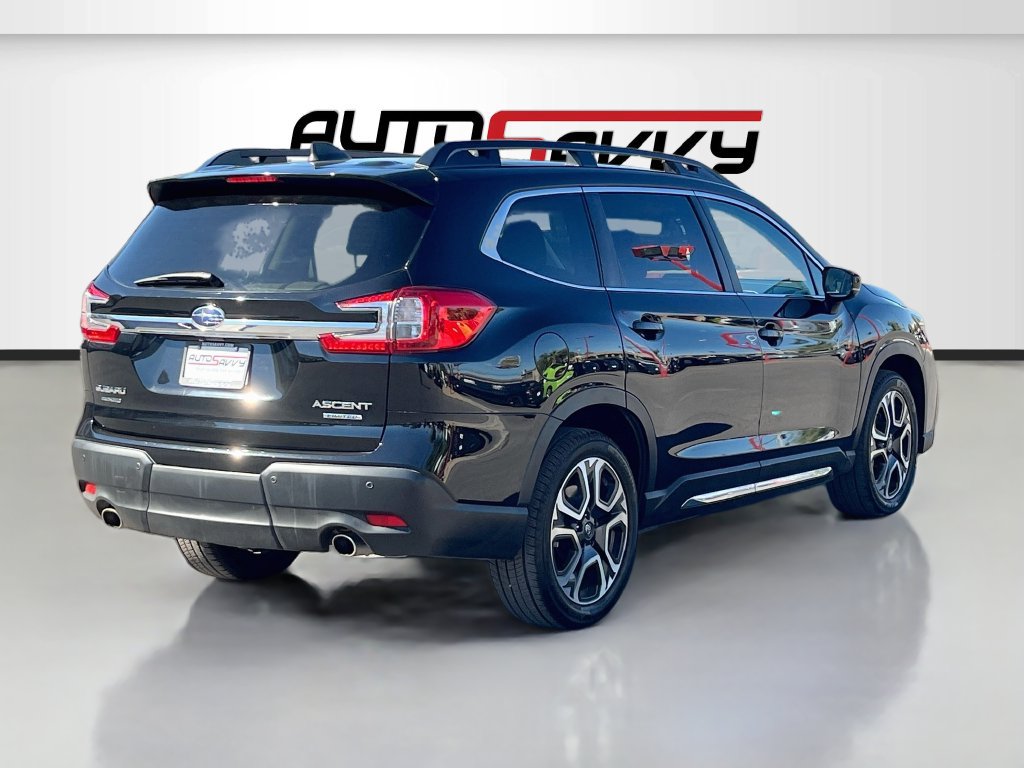 Used 2024 Subaru Ascent Limited w/ Technology Package AWD/4WD image 7