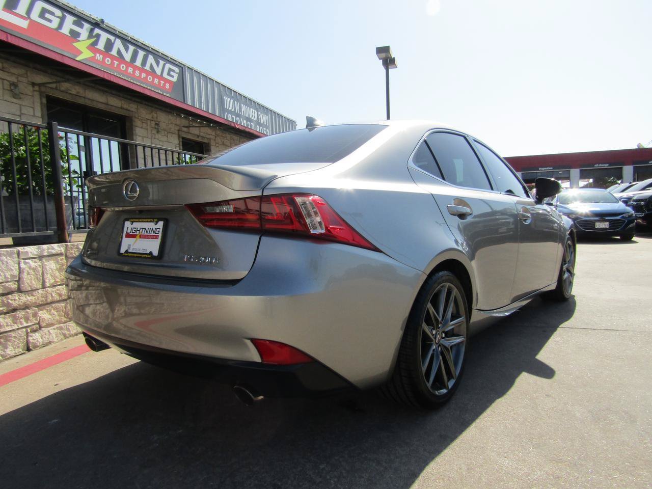 Used 2016 Lexus IS 200t RWD image 4