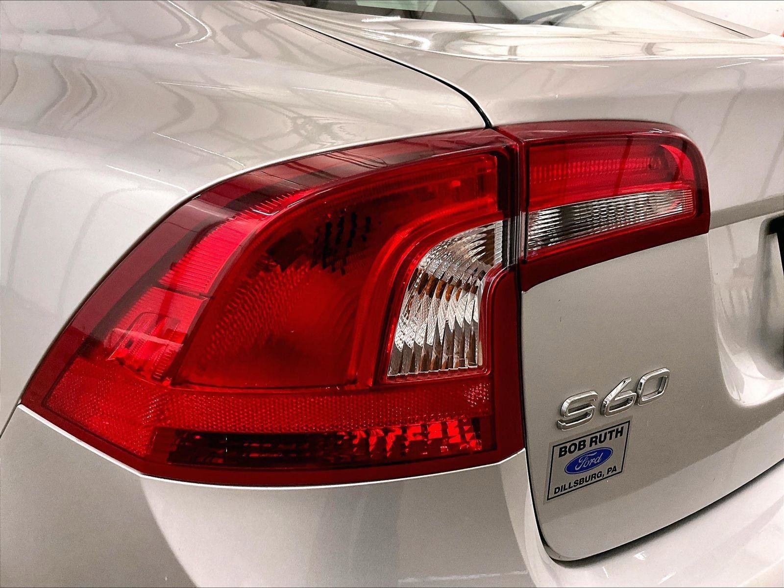 Used 2018 Volvo S60 T5 Inscription AWD/4WD image 28
