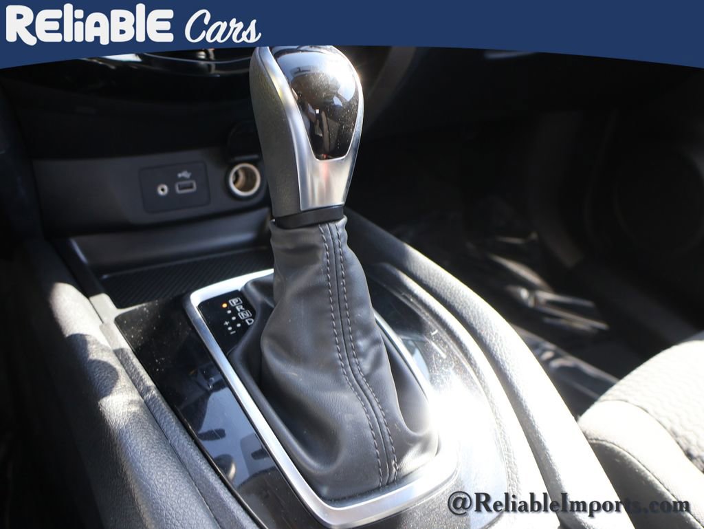 Used 2019 Nissan Rogue Sport S image 36