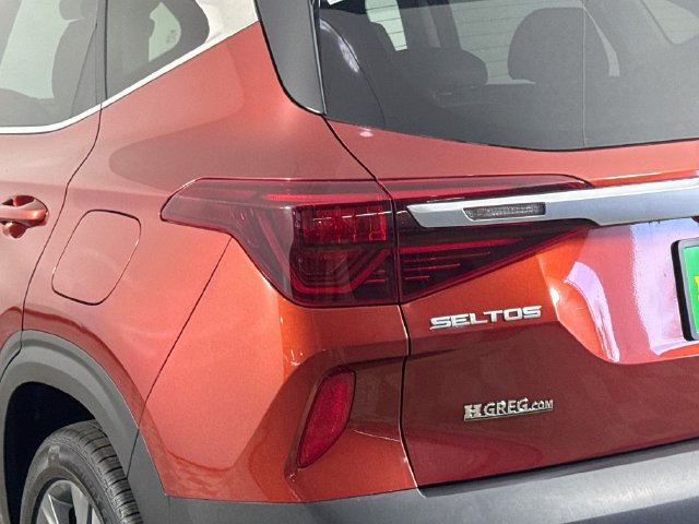 Used 2022 Kia Seltos S FWD image 35