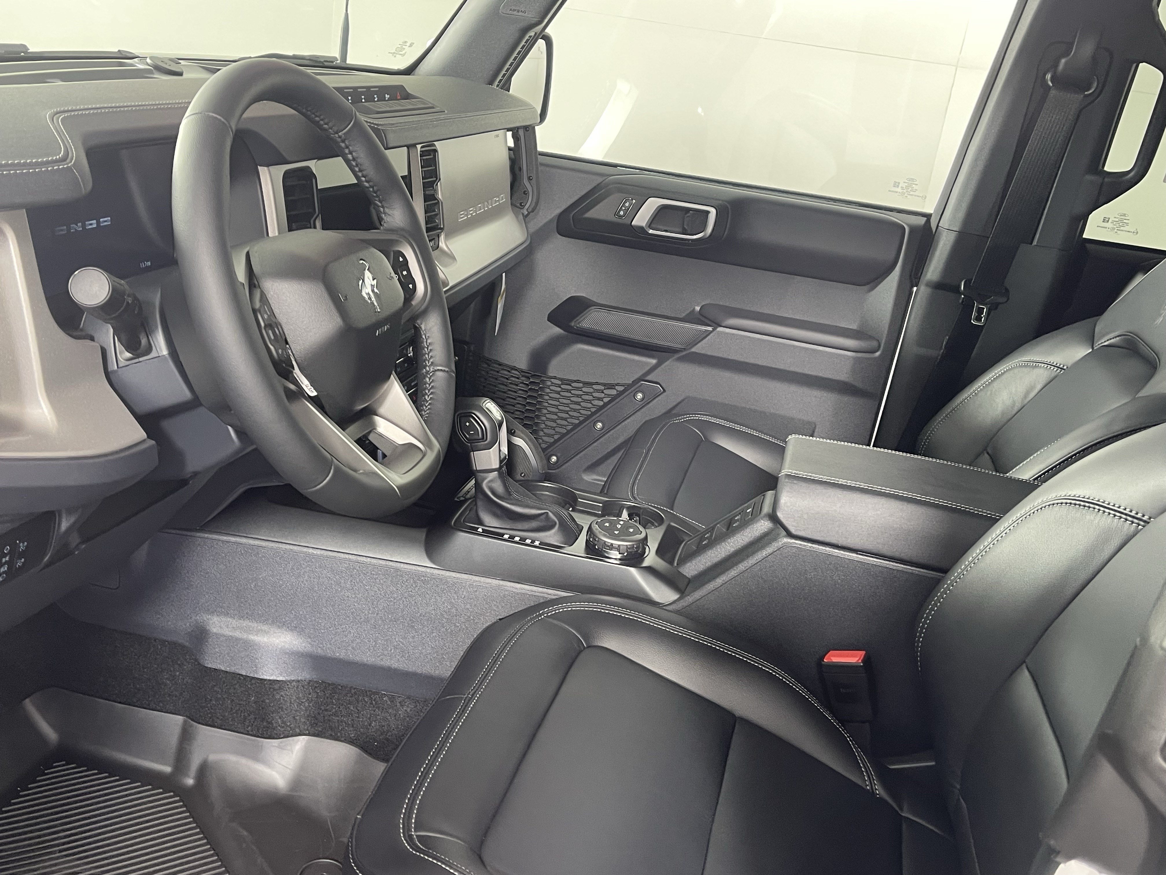 New 2026 Ford Bronco Outer Banks w/ Sasquatch Package AWD/4WD image 10