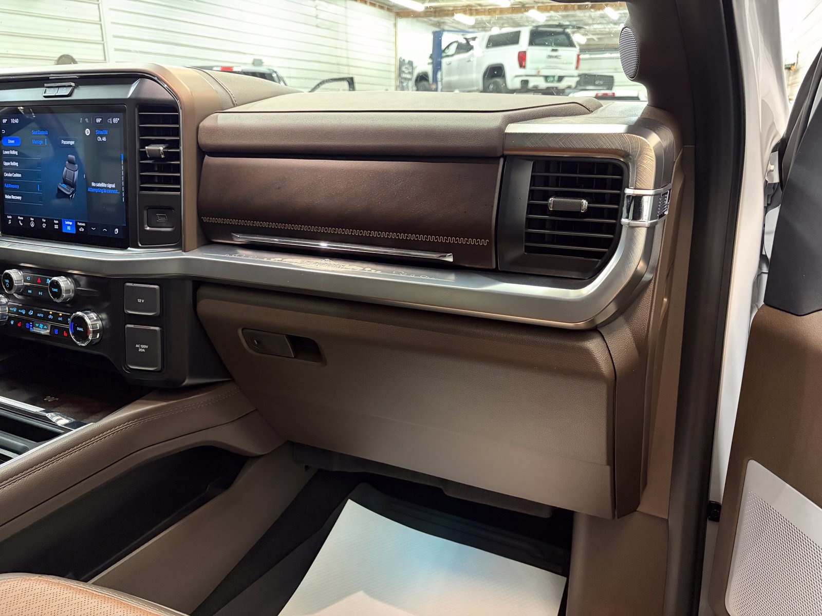 Used 2026 Ford F350 4x4 Crew Cab Super Duty image 30