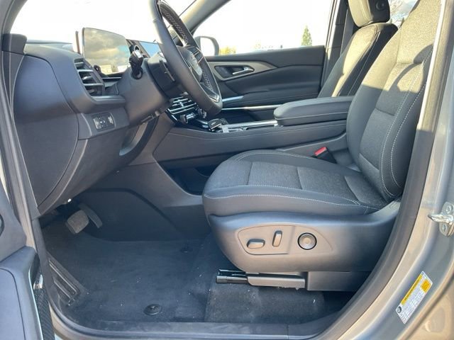 New 2025 Chevrolet Traverse LT w/ Enhanced Driving Package image 11