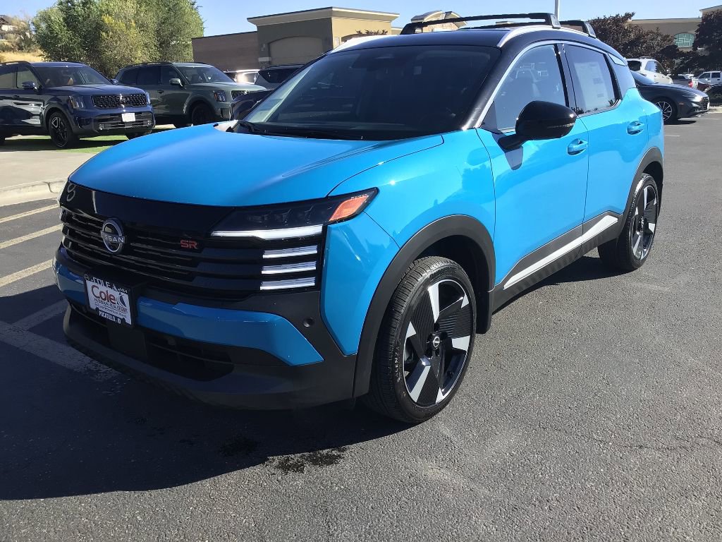 New 2026 Nissan Kicks SR w/ Cold Weather Package image 2