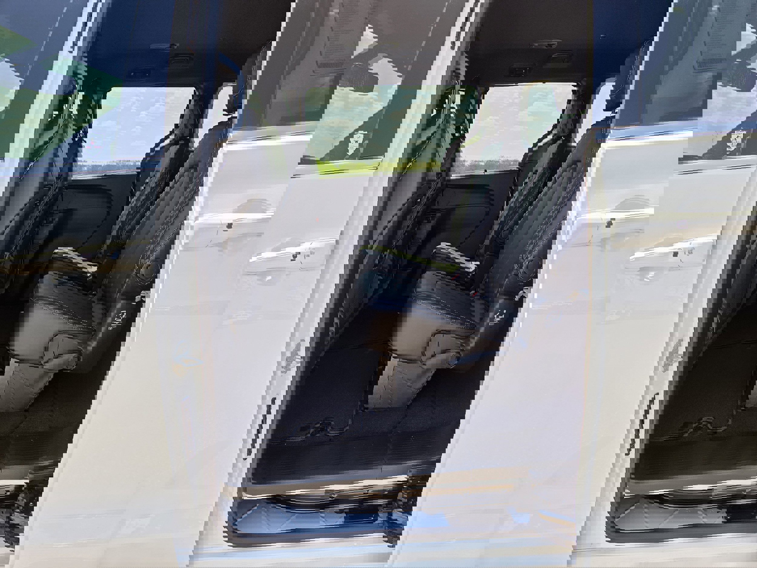 New 2026 Chrysler Pacifica Select image 14