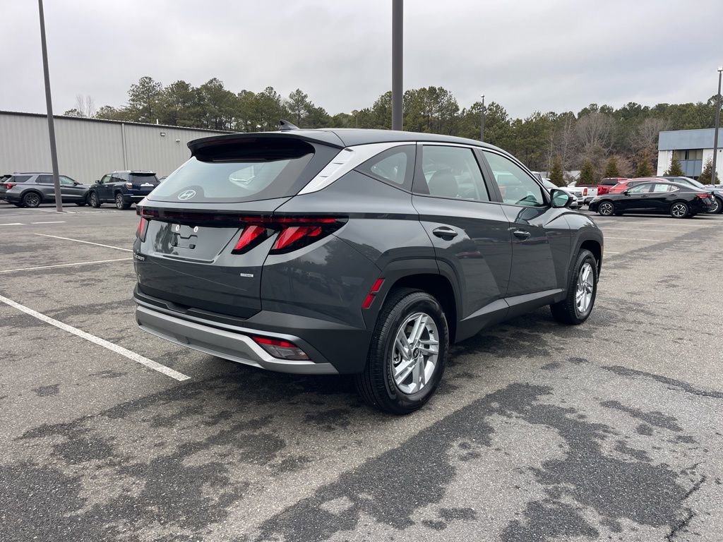 Certified 2026 Hyundai Tucson SE image 8