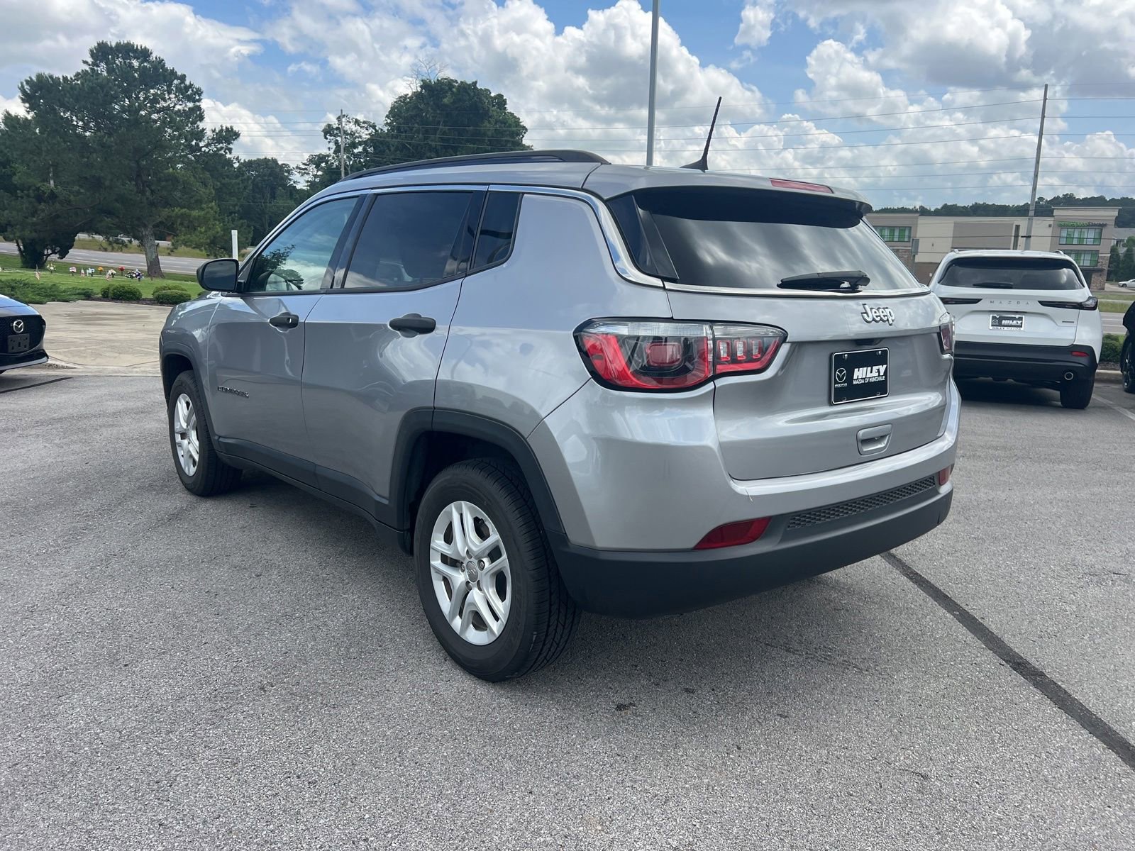 Used 2019 Jeep Compass Sport FWD image 6