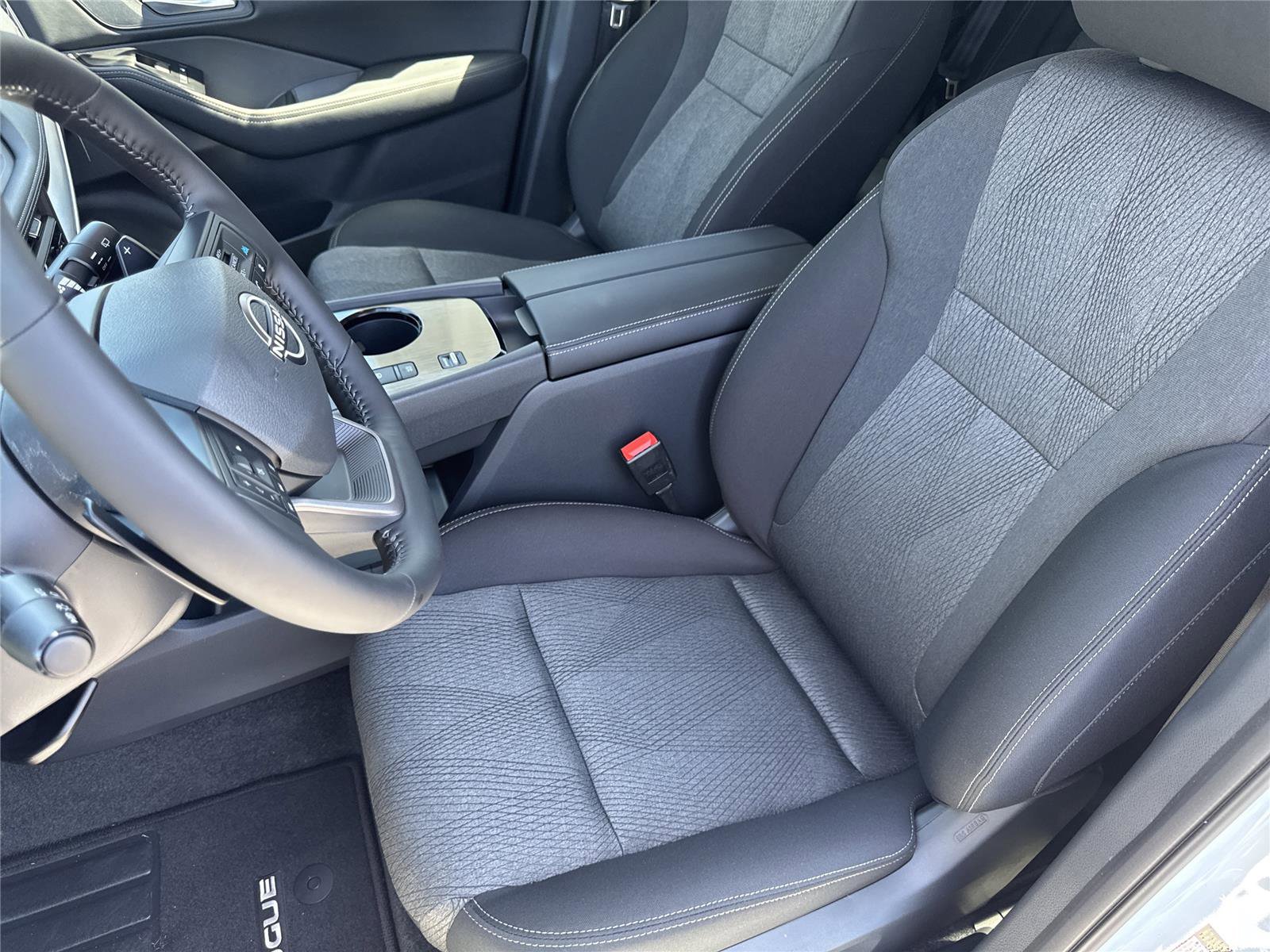 New 2026 Nissan Rogue SV w/ Cold Weather Package FWD image 11