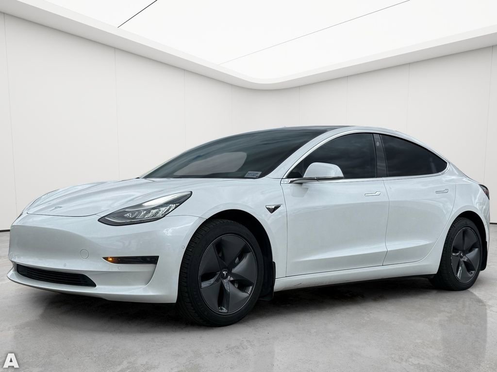 Used 2019 Tesla Model 3 Standard Range image 2