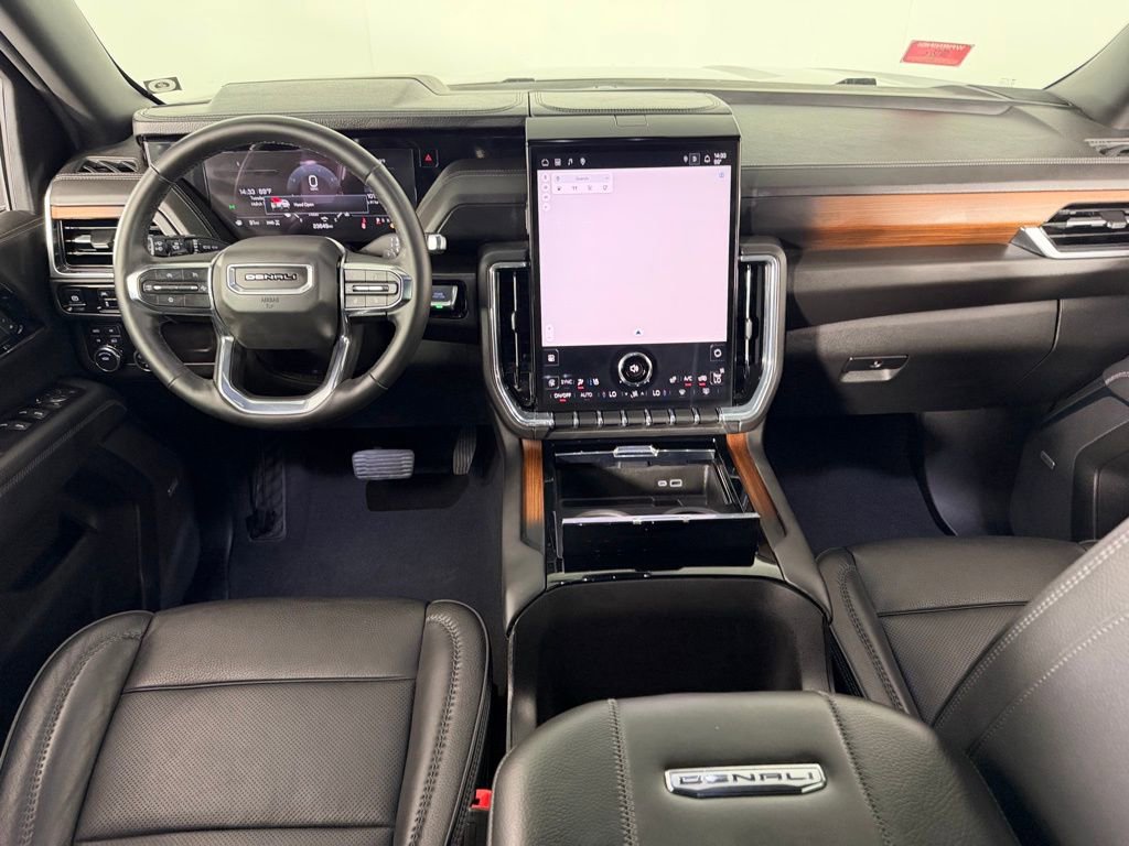 Used 2025 GMC Yukon XL Denali image 13