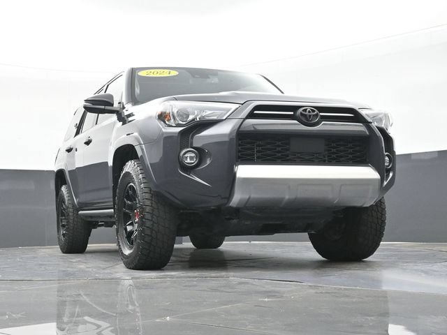 Used 2024 Toyota 4Runner TRD Off-Road Premium w/ Moonroof Package AWD/4WD image 56