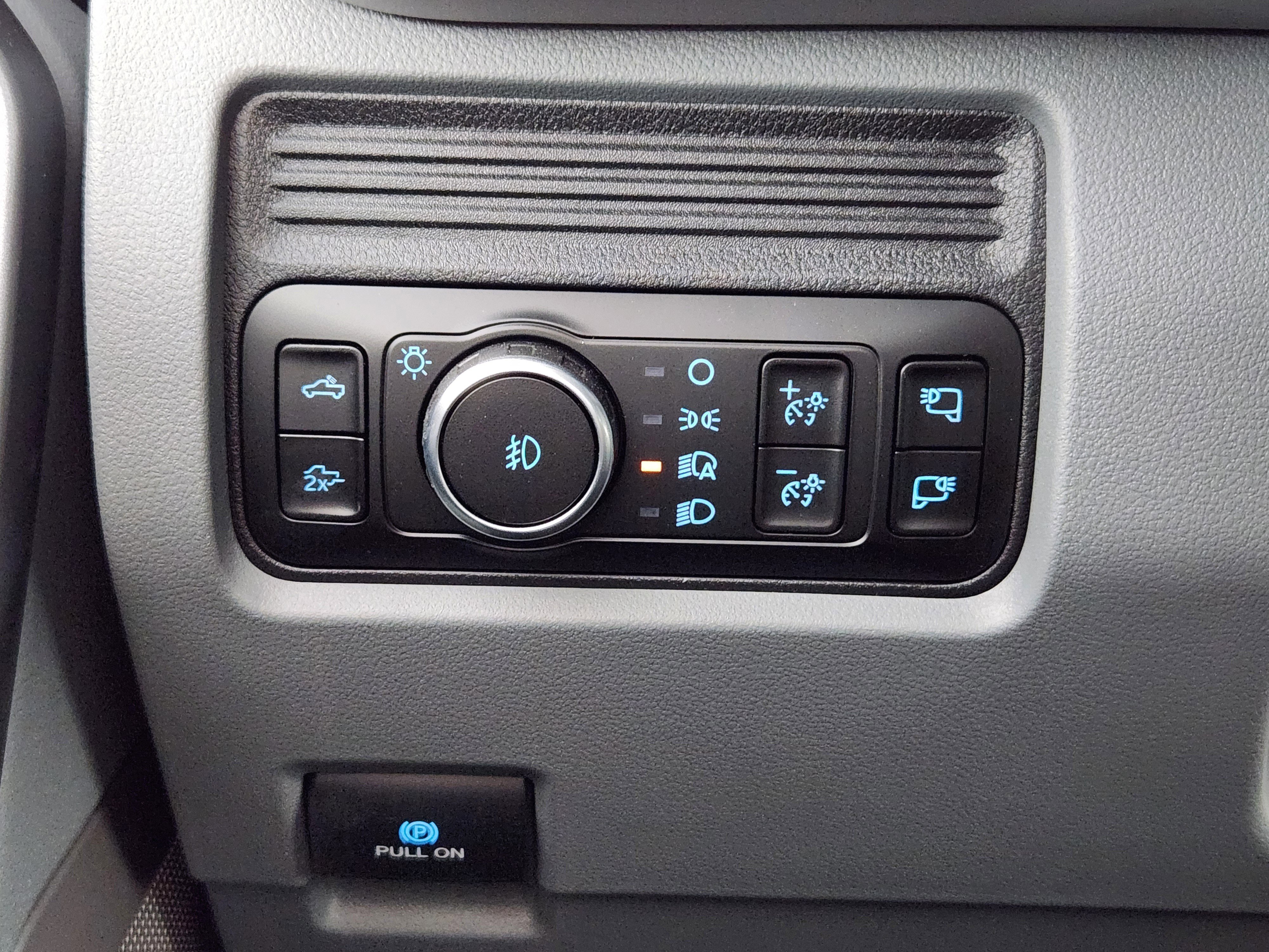 New 2026 Ford F250 XLT image 27