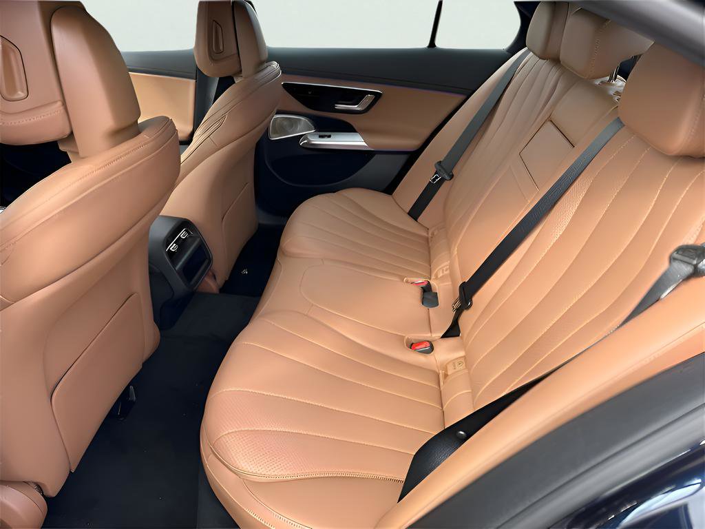 New 2026 Mercedes-Benz E 350 4MATIC Sedan image 23