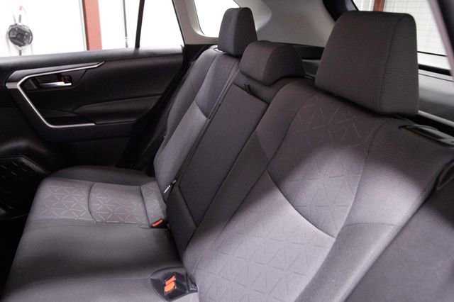 Used 2019 Toyota RAV4 XLE image 16
