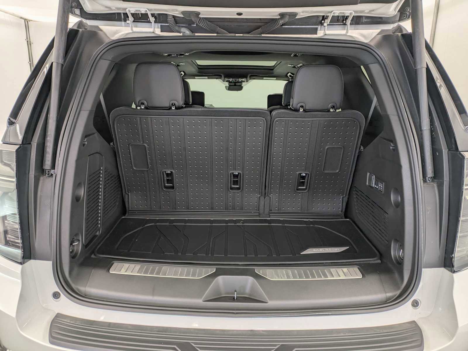 New 2025 Chevrolet Tahoe Premier AWD/4WD image 32