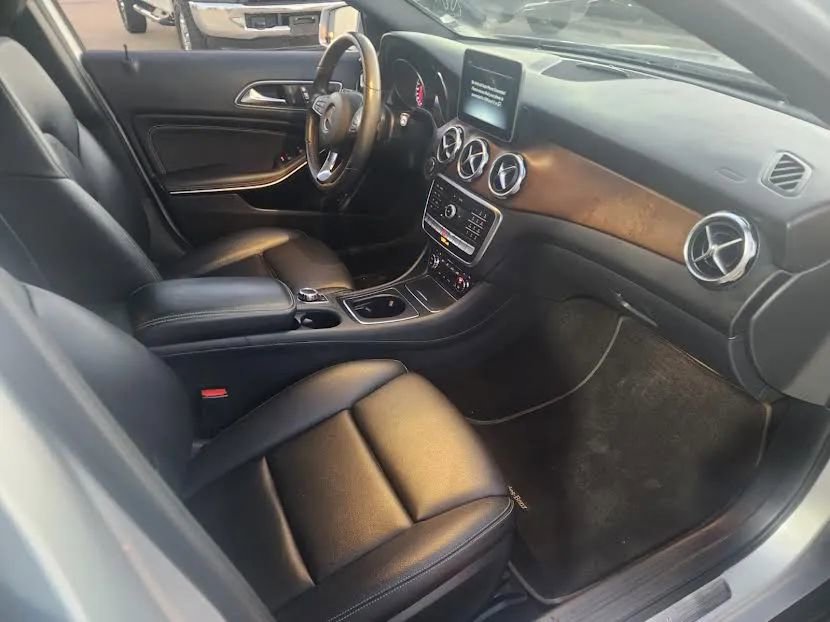 Used 2019 Mercedes-Benz GLA 250 4MATIC image 11