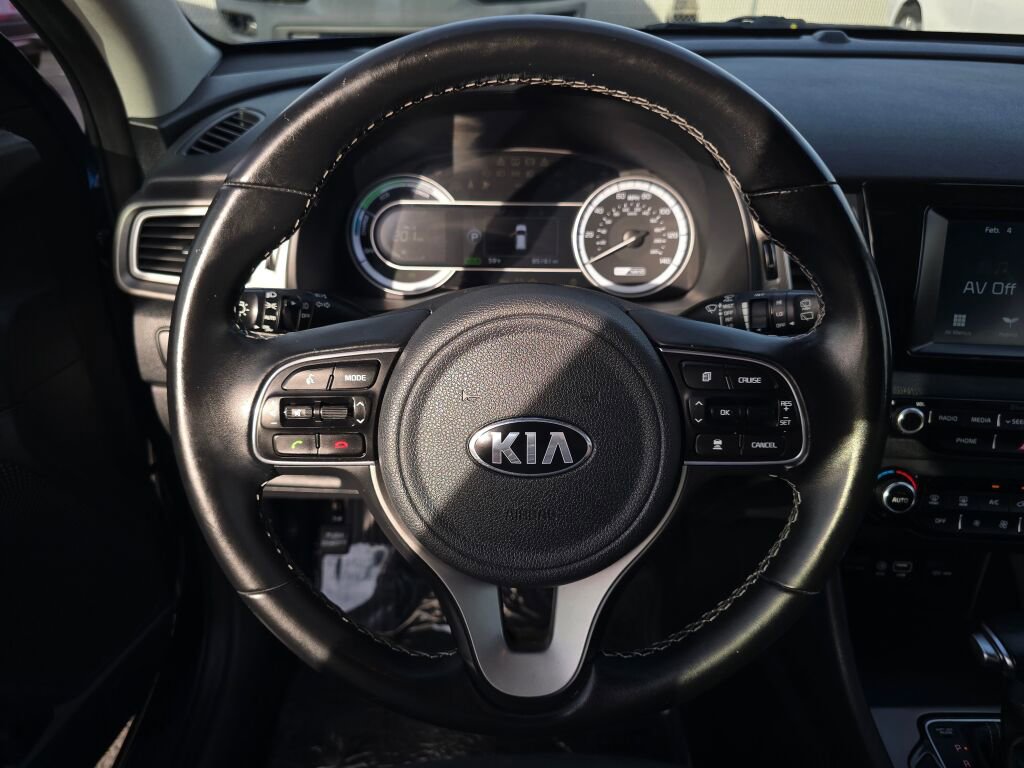 Used 2019 Kia Niro LX image 27
