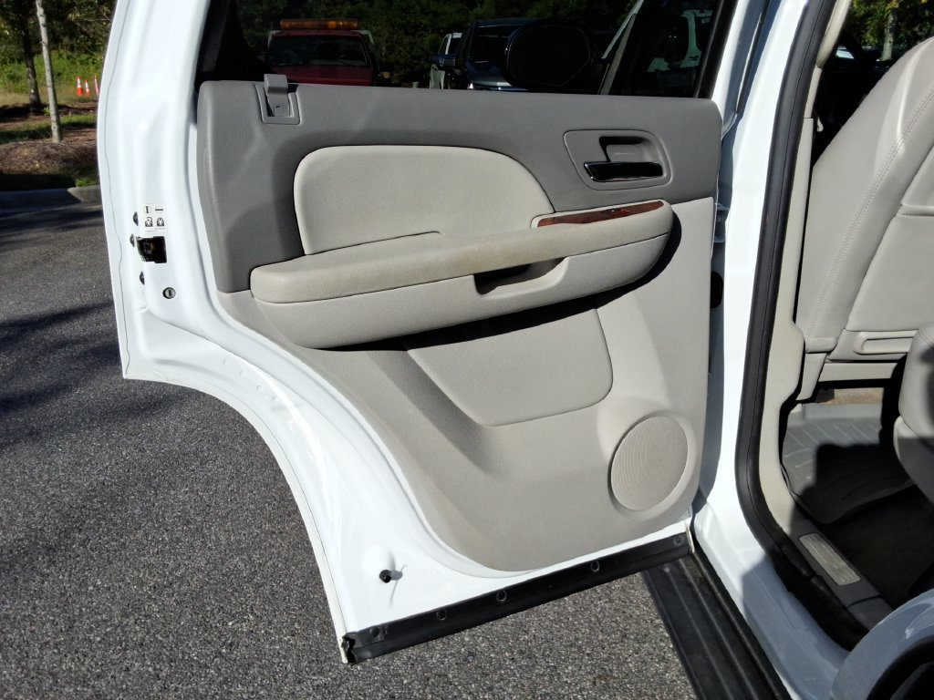 Used 2014 Chevrolet Tahoe LTZ AWD/4WD image 18