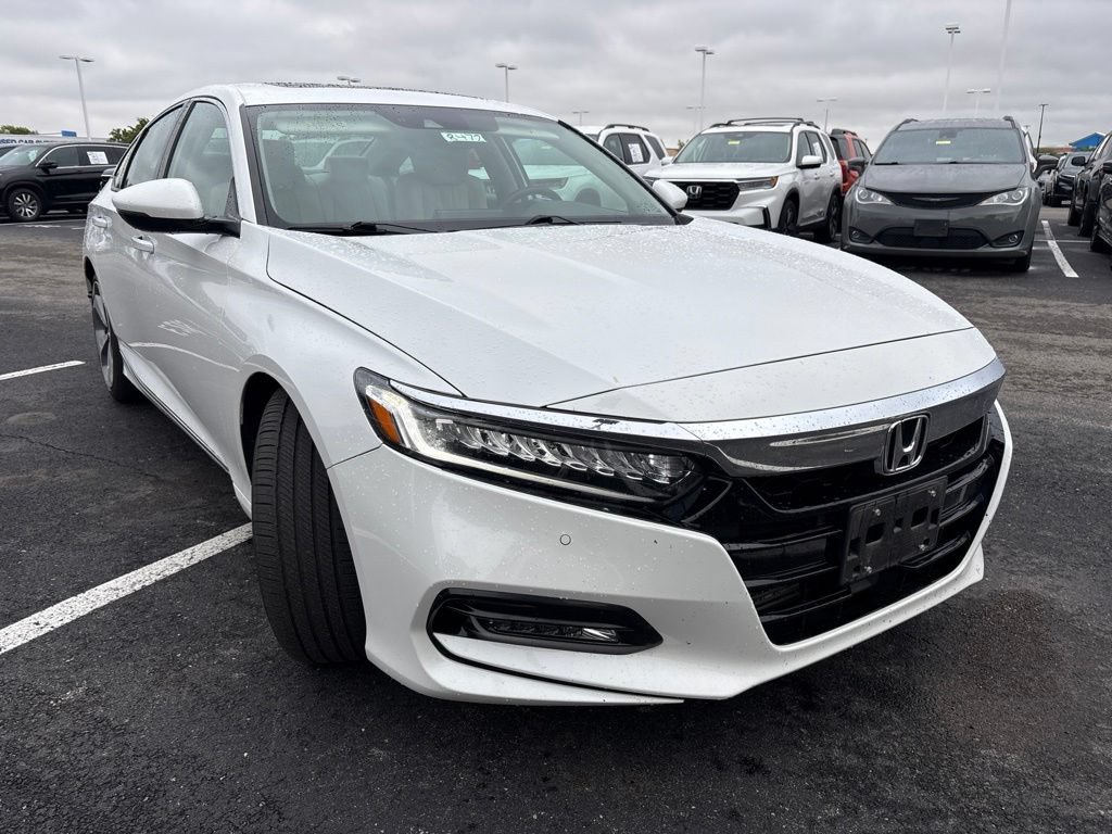 Used 2019 Honda Accord Touring image 11