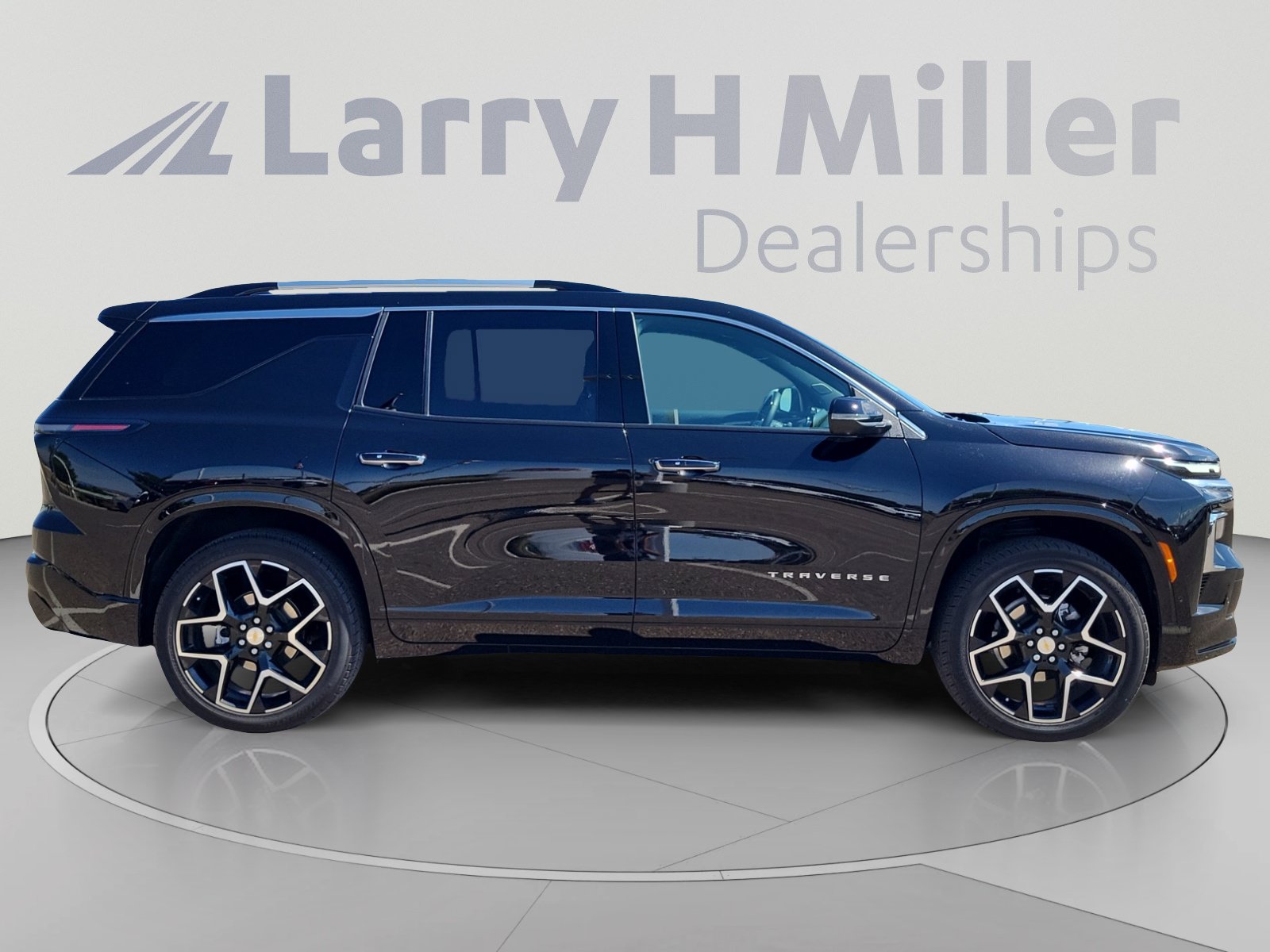 Used 2025 Chevrolet Traverse High Country AWD/4WD image 6