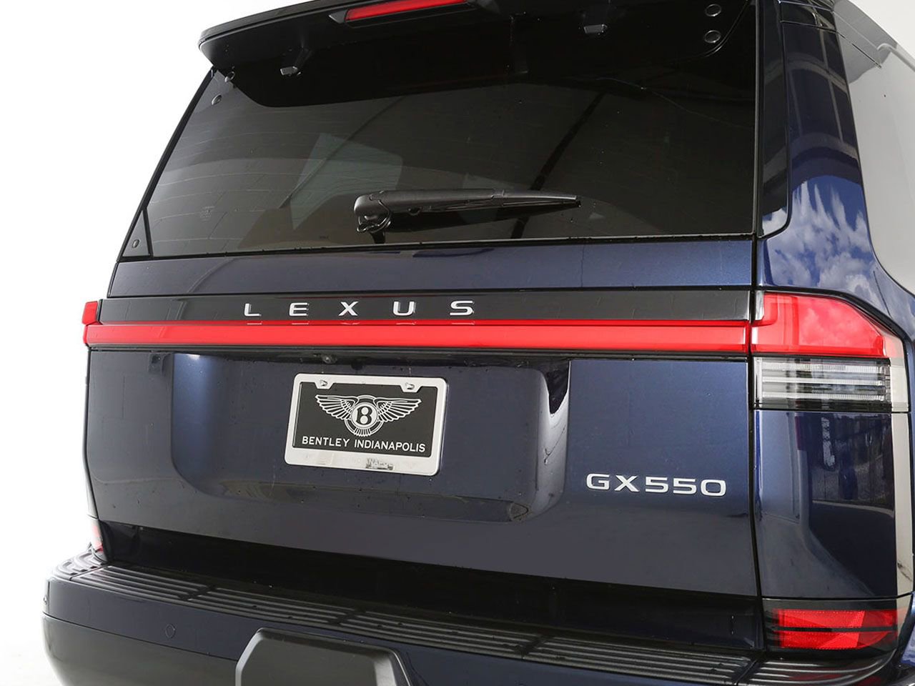 Used 2024 Lexus GX 550 w/ Accessory Package (2T) AWD/4WD image 12